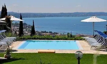 ホテル Valbella バルドリーノ