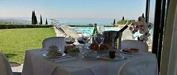 ホテル Valbella バルドリーノ