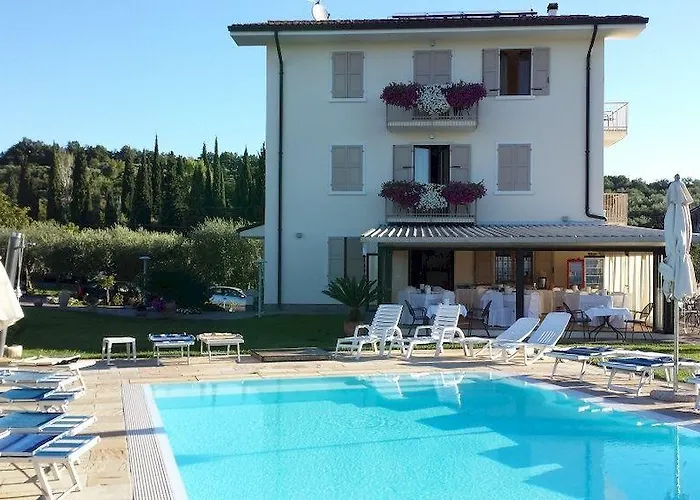 Valbella Отель 2*